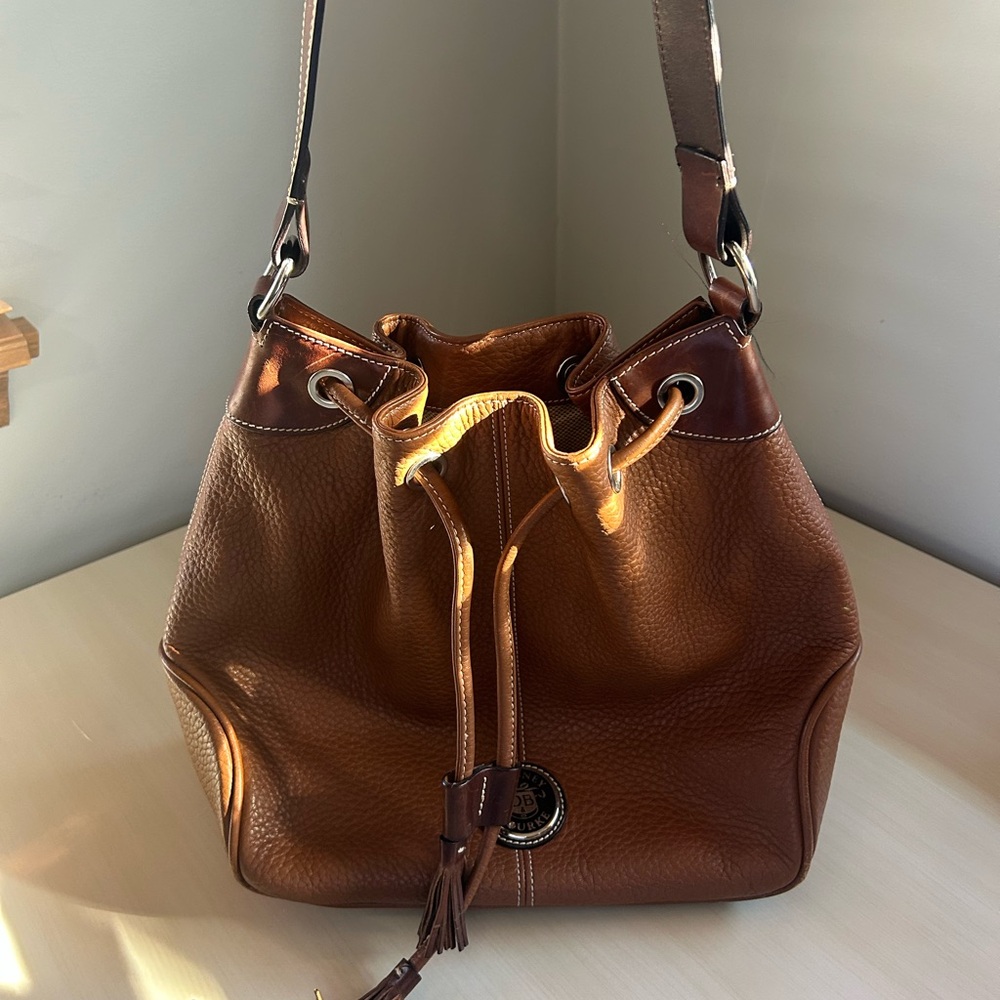 Dooney and Bourke shoulder bag